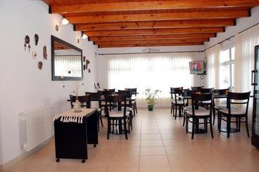 هاستل Hosteria Posada Drake
