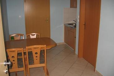 پانسیون Apartment Modrina