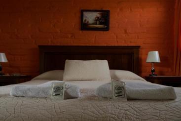 هاستل Hosteria San Carlos Tababela