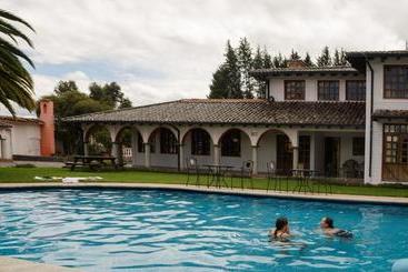 هاستل Hosteria San Carlos Tababela