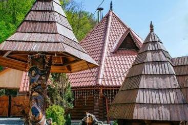 هاستل Toursit Complex Polyana Kvasova