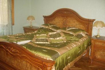 پانسیون Guest House Svetlana