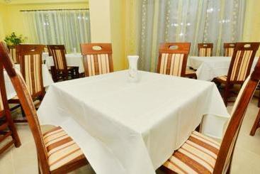 پانسیون Camves Inn
