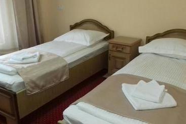 پانسیون Camves Inn