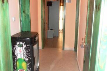 پانسیون Villa Mari Guest Rooms
