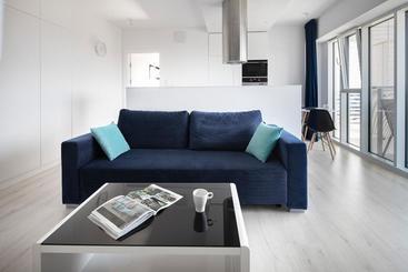 هتل Poznan Apartments Towarowa