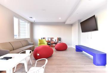 هتل Global Luxury Suites Longwood Medical