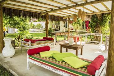 هتل Mundaí Praia Camping E Est Para Mh