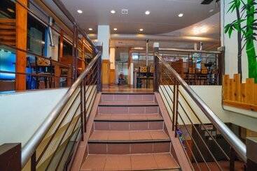 בית מלון כפרי Reddoorz @ Fields Avenue Angeles City