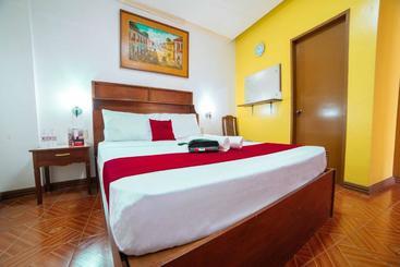 هتل Reddoorz At La Casa Guesthouse Former Reddoorz At Tamarind Street Angeles City
