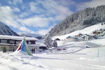 هتل Schusterhof