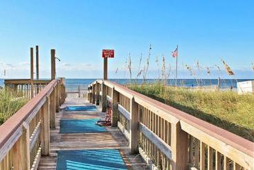 Crystal Shores West By Youngs Suncoast