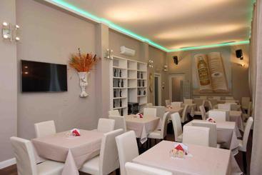 مسافرخانه Linate Residence