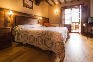 مسافرخانه Posada La Aldea
