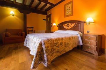 مسافرخانه Posada La Aldea