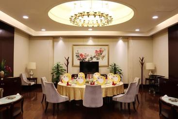 هتل Shan Bin Queensir  Xi An