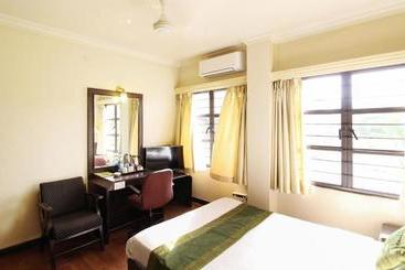 هتل Treebo Trend Royal Inn