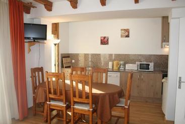 Apartaments Casa Vella Popaire