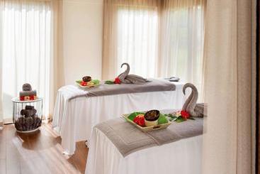 هتل Nadi Bay Resort And Spa Fiji
