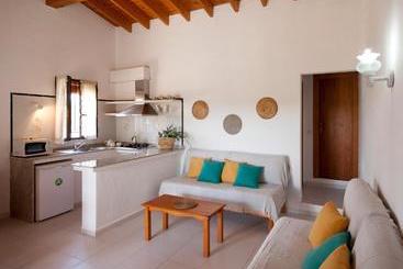 Viviendas Los Olivos  Formentera Break