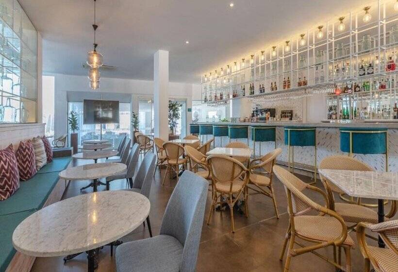 Ferrer Concord Hotel & Spa