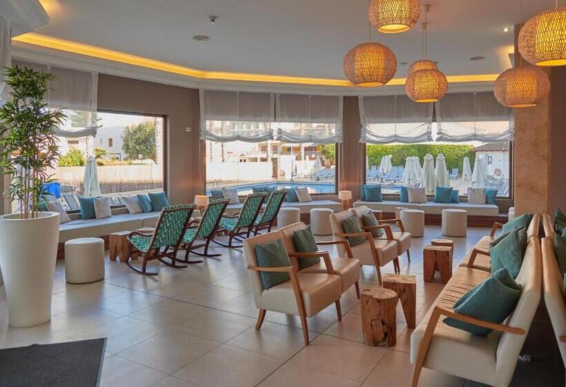 ホテル Bq Can Picafort