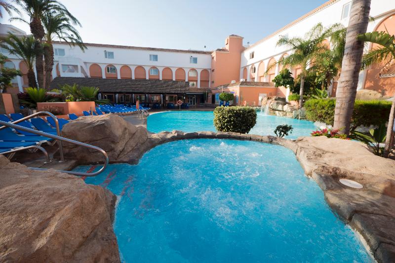 هتل Diver Roquetas