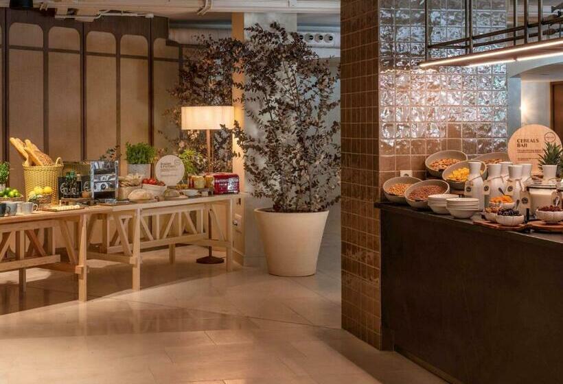 בית מלון כפרי Mercure Benidorm