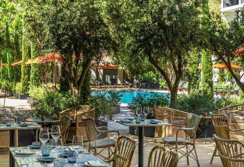 בית מלון כפרי Mercure Benidorm