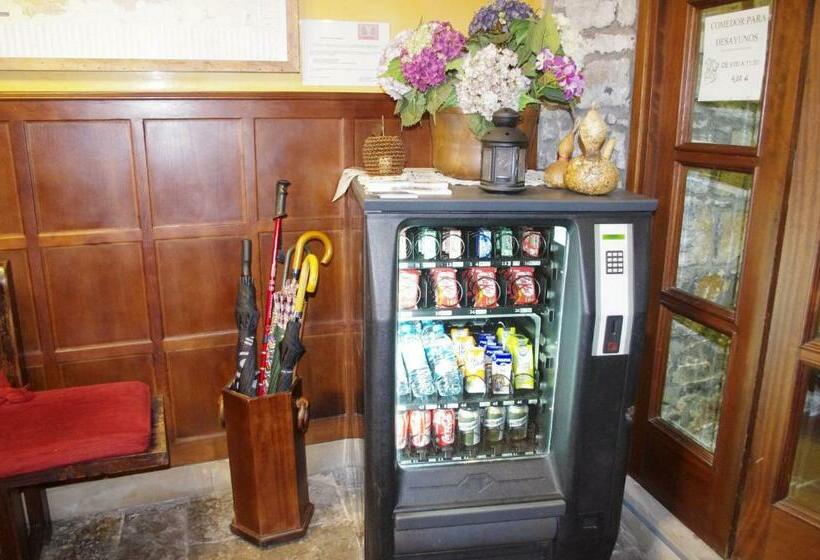 هتل Palacio Carlos I