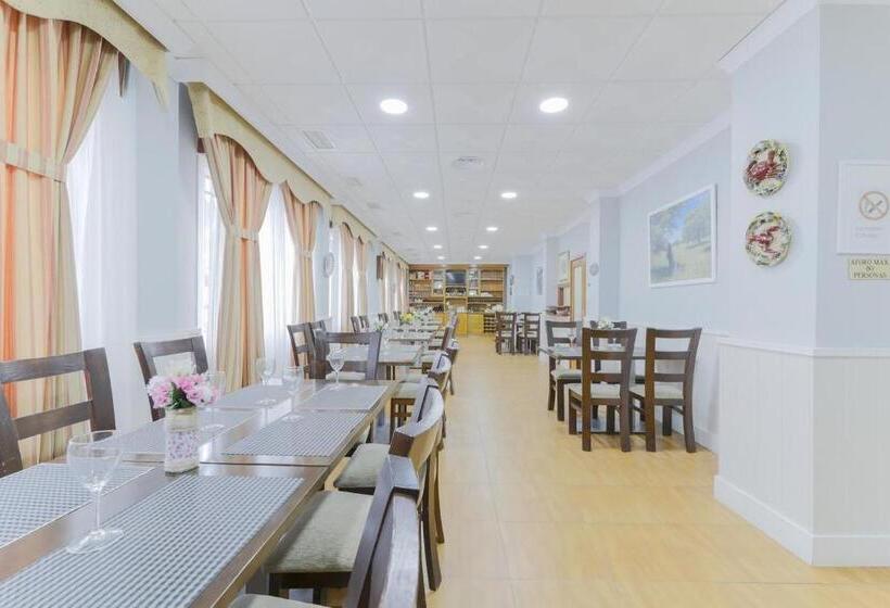 Отель Restaurante Moya