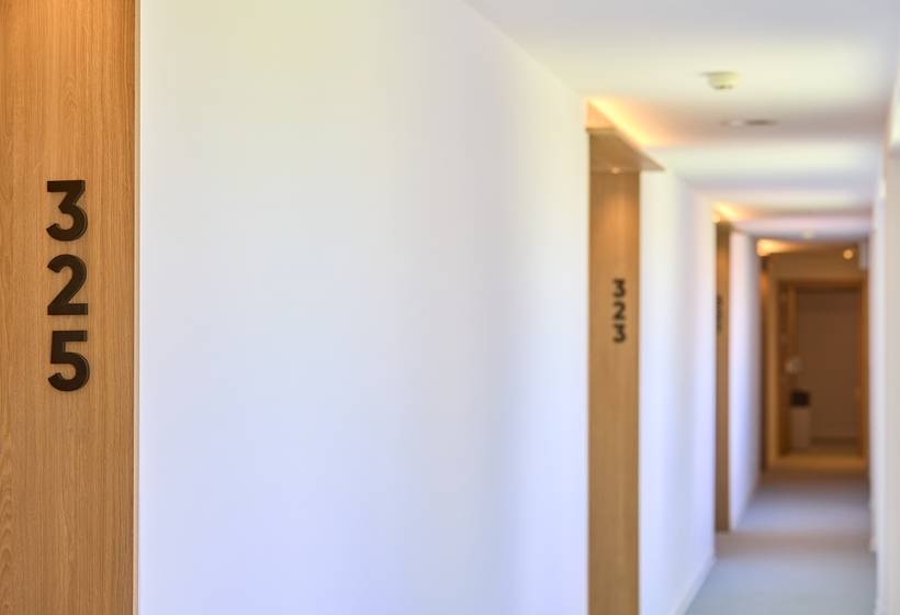 Universal Hotel Bikini