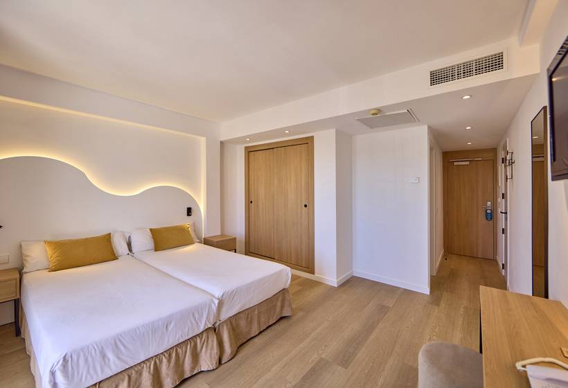 Universal Hotel Bikini