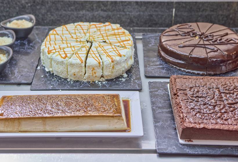 Universal Hotel Bikini