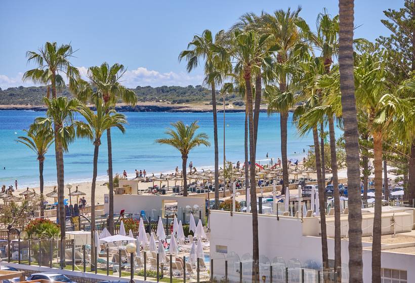 Universal Hotel Bikini