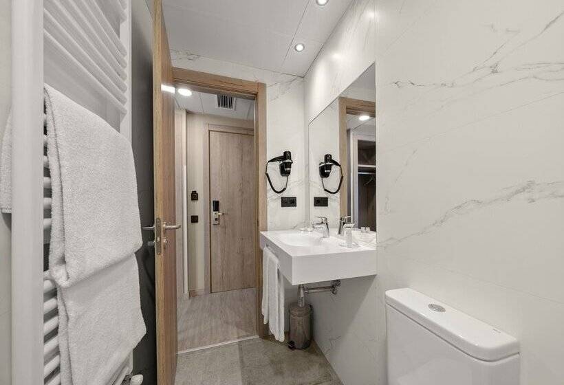 ホテル Zentral Ramiro I