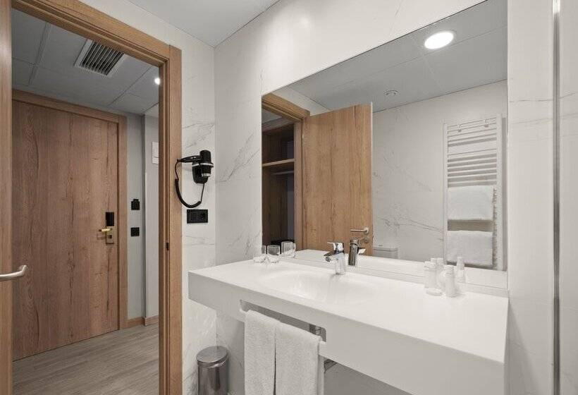 ホテル Zentral Ramiro I