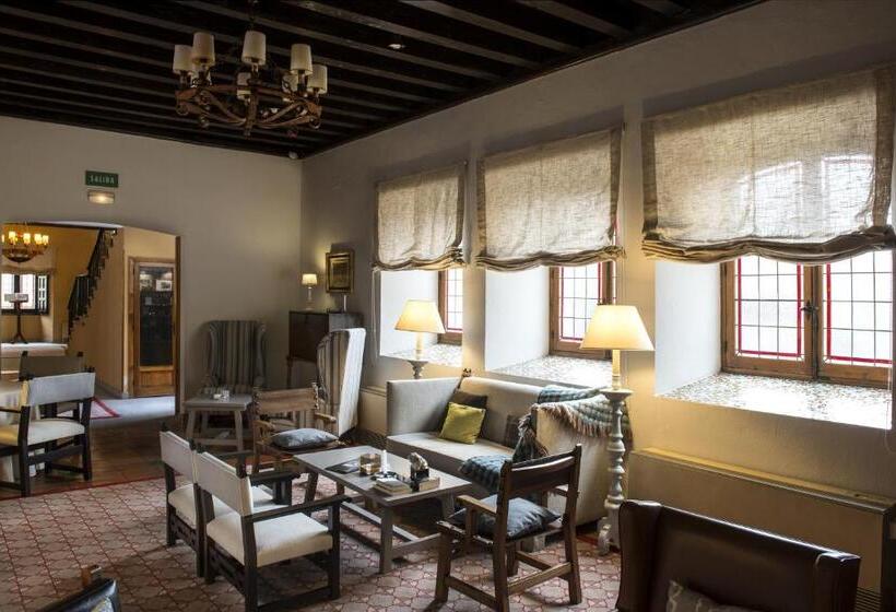 Parador De Avila