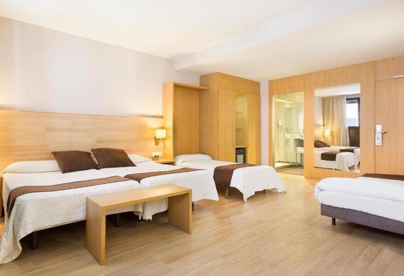 Отель Acta Azul Barcelona