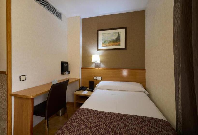 هتل Catalonia Park Guell