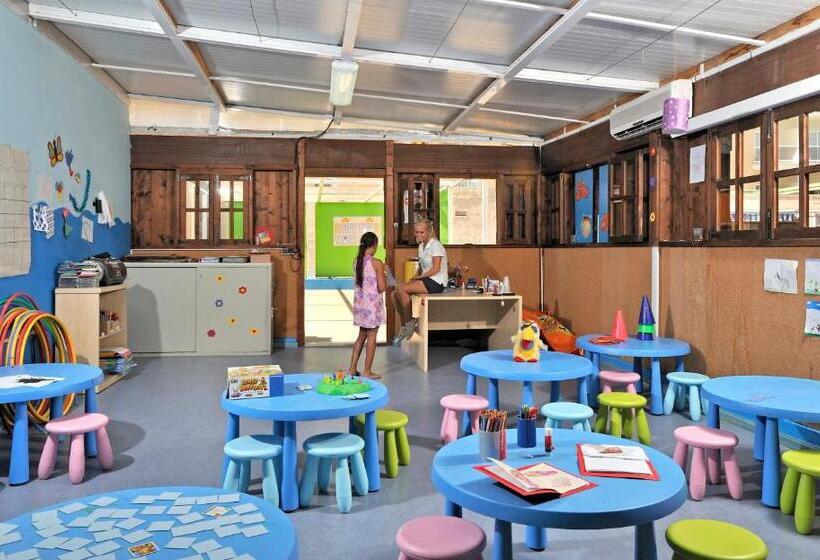 בית מלון כפרי Globales Playa Santa Ponsa