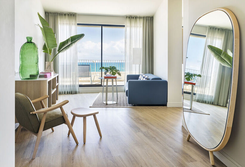 هتل Me Sitges Terramar