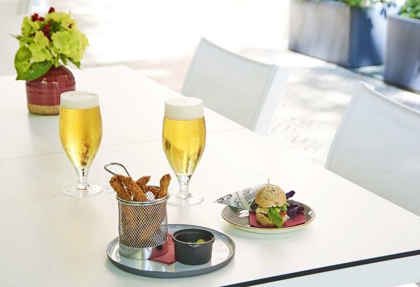 Отель NH Collection Barcelona Pódium