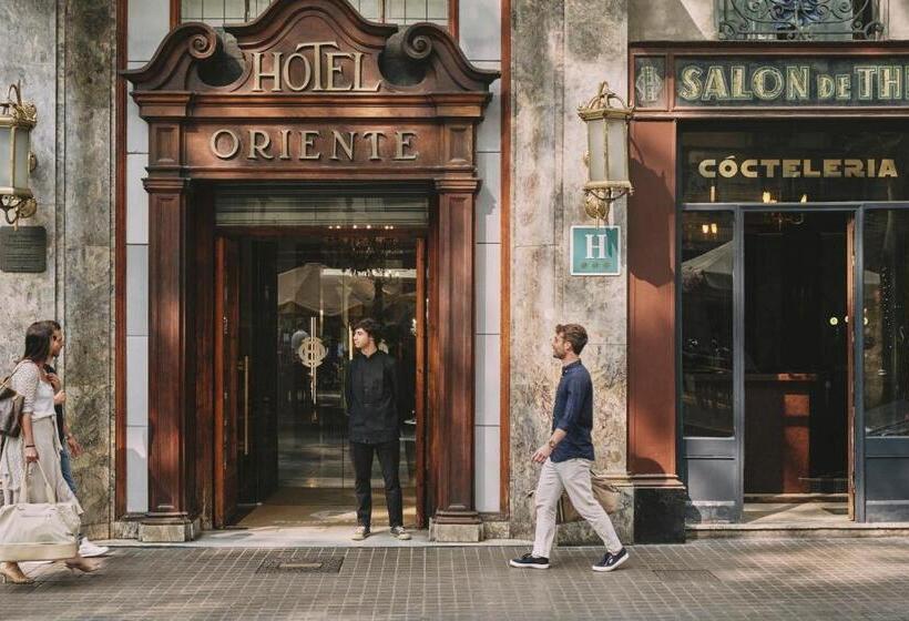 ホテル Oriente Atiram