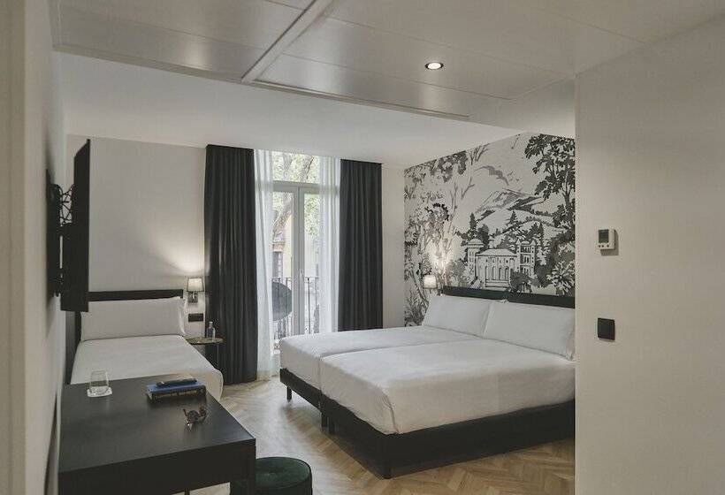 ホテル Oriente Atiram