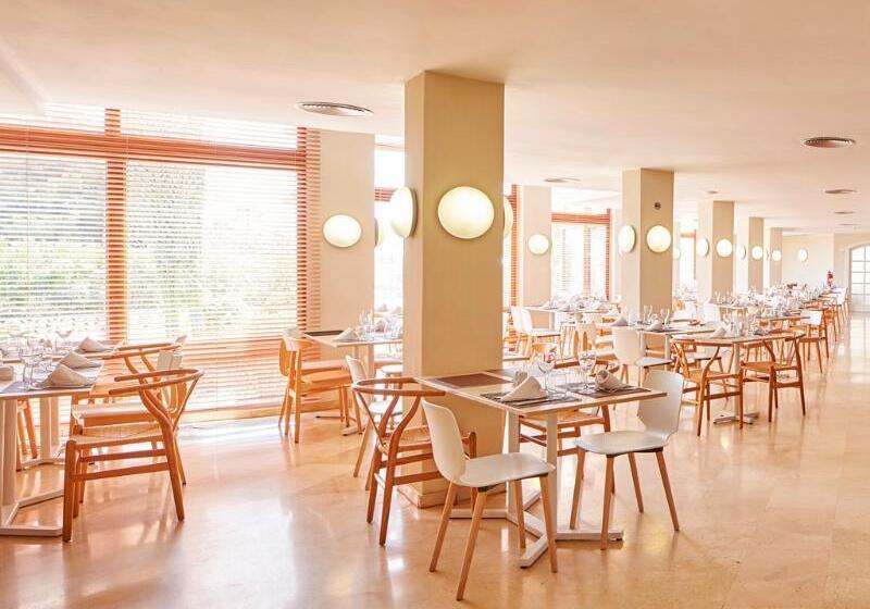 ホテル Tres Torres