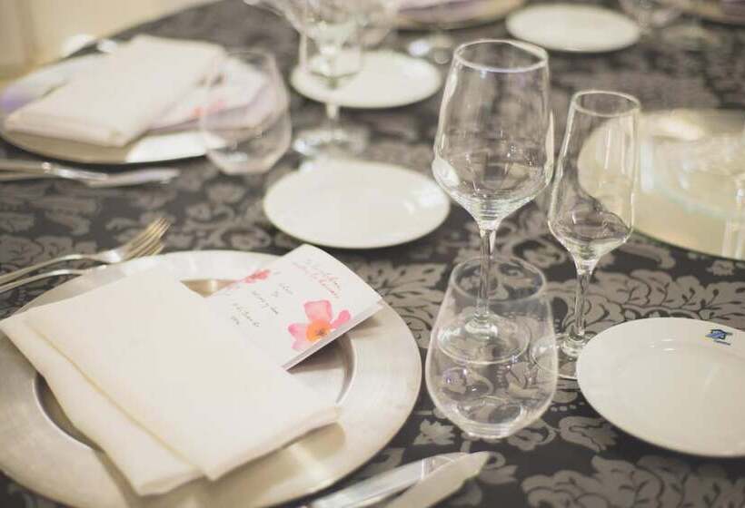 هتل Checkin Camino De Granada