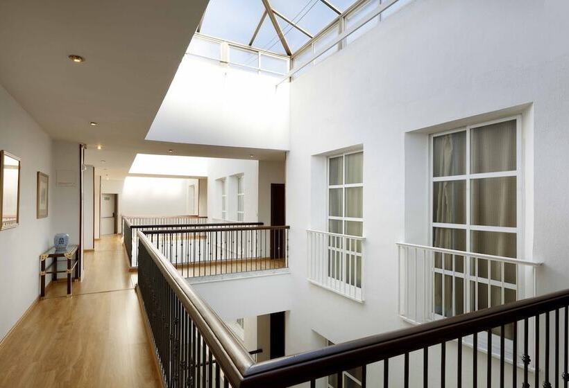 هتل Exe Triunfo Granada