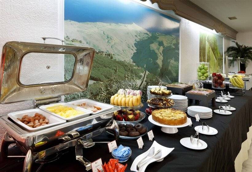 هتل Exe Triunfo Granada