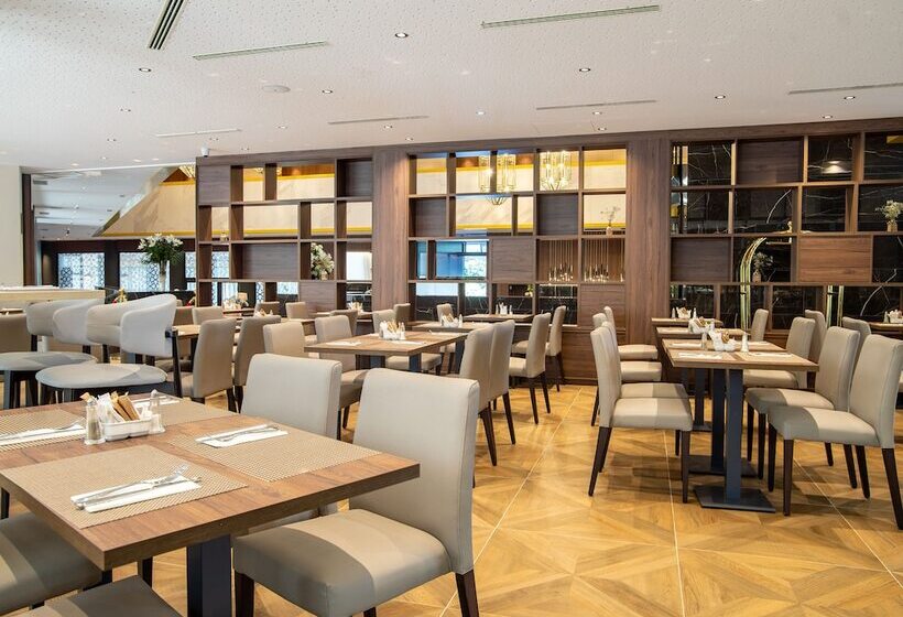 هتل Granada Center